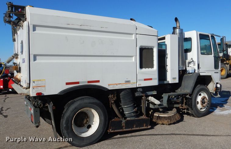 image for item DG5874 2003 Sterling SC8000 street sweeper truck