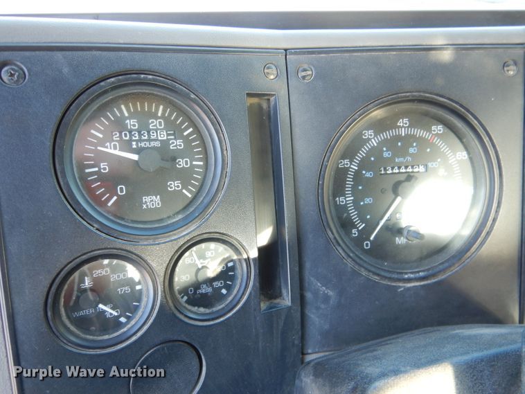 image for item DG5874 2003 Sterling SC8000 street sweeper truck