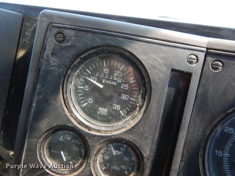 image for item DG5874 2003 Sterling SC8000 street sweeper truck