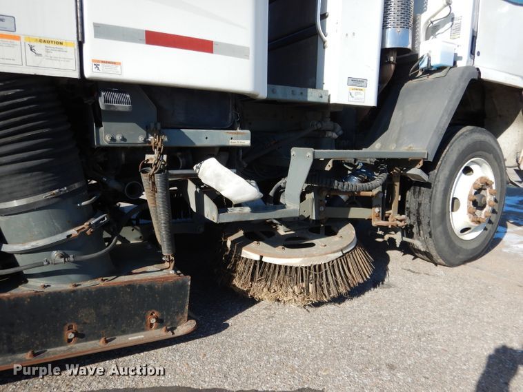 image for item DG5874 2003 Sterling SC8000 street sweeper truck
