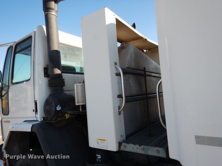 image for item DG5874 2003 Sterling SC8000 street sweeper truck