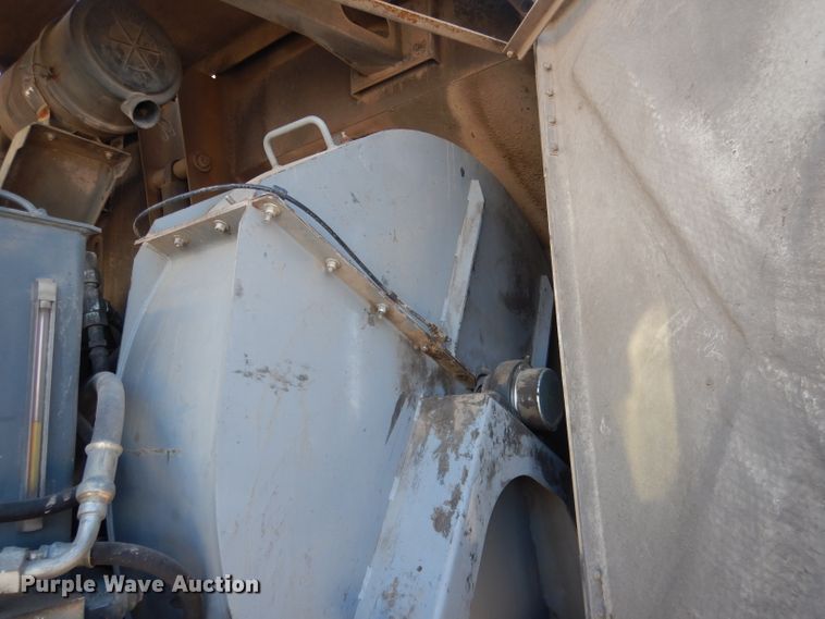 image for item DG5874 2003 Sterling SC8000 street sweeper truck