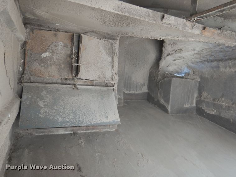 image for item DG5874 2003 Sterling SC8000 street sweeper truck