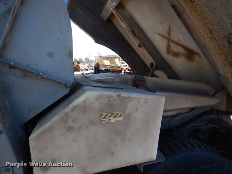 image for item DG5874 2003 Sterling SC8000 street sweeper truck