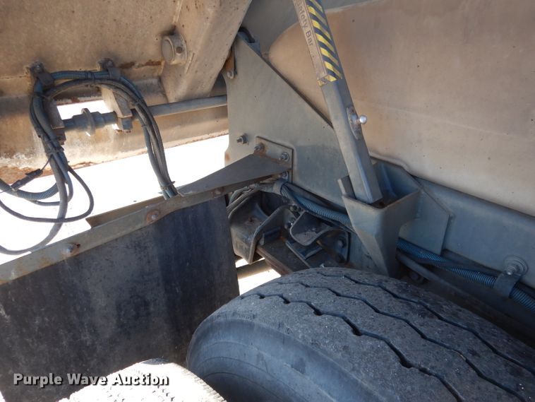 image for item DG5874 2003 Sterling SC8000 street sweeper truck