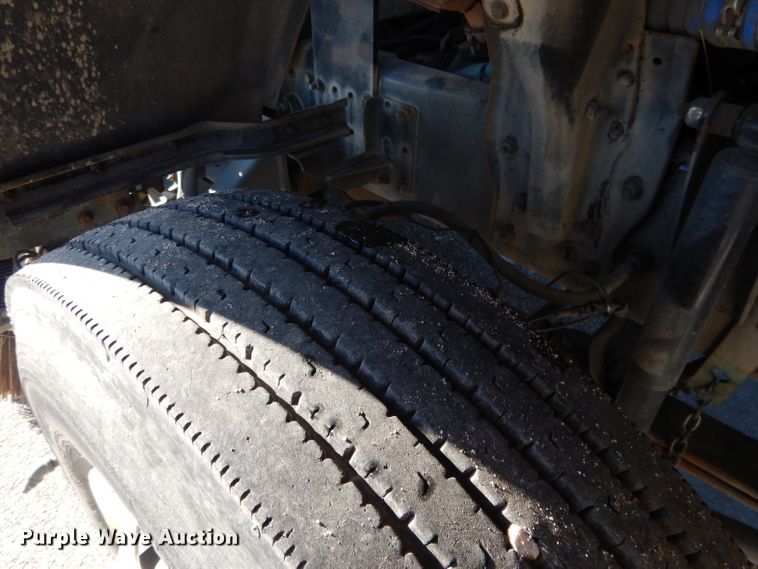 image for item DG5874 2003 Sterling SC8000 street sweeper truck