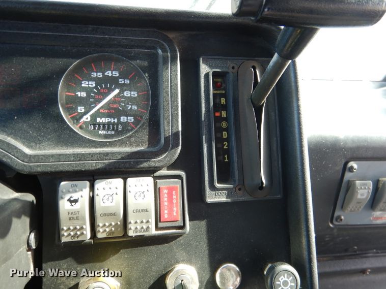 image for item DG5877 2005 Thomas Saf-T-Liner MVP EF school bus