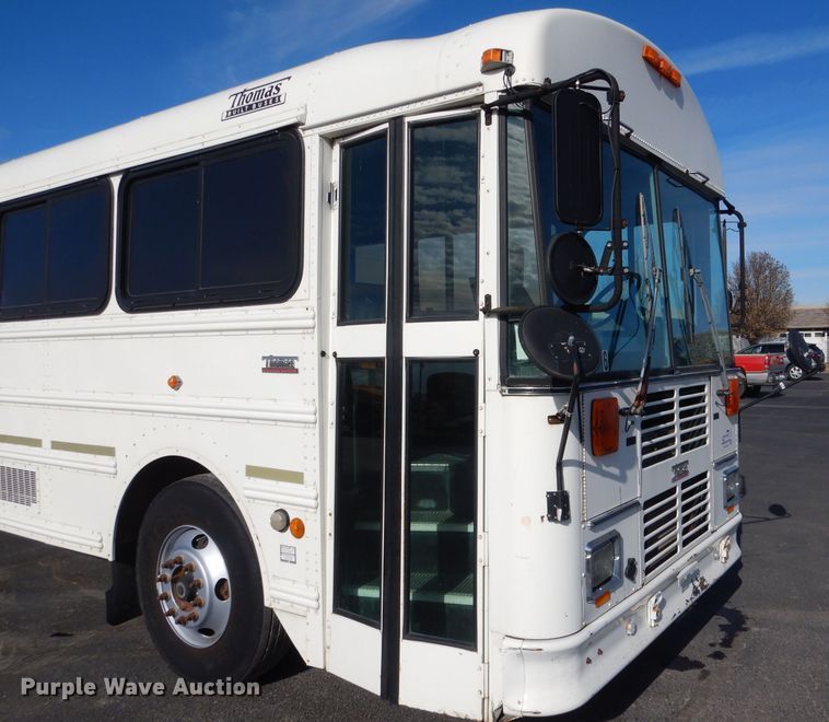 image for item DG5877 2005 Thomas Saf-T-Liner MVP EF school bus