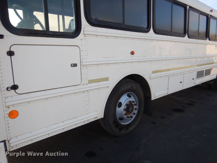 image for item DG5877 2005 Thomas Saf-T-Liner MVP EF school bus