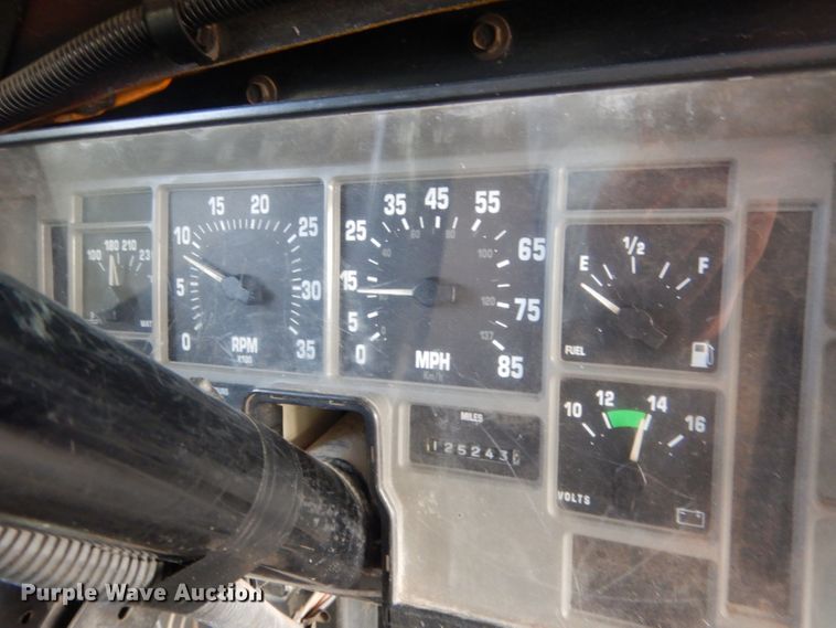 image for item DG5878 2001 Blue Bird 3800 school bus