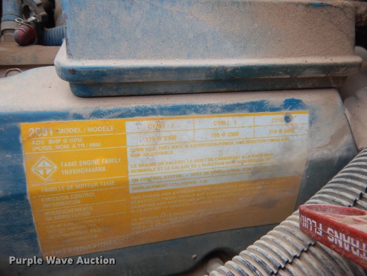 image for item DG5878 2001 Blue Bird 3800 school bus