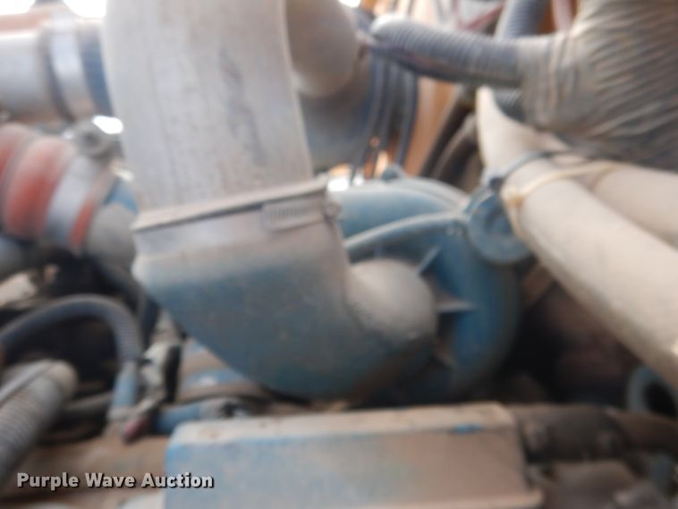 image for item DG5878 2001 Blue Bird 3800 school bus