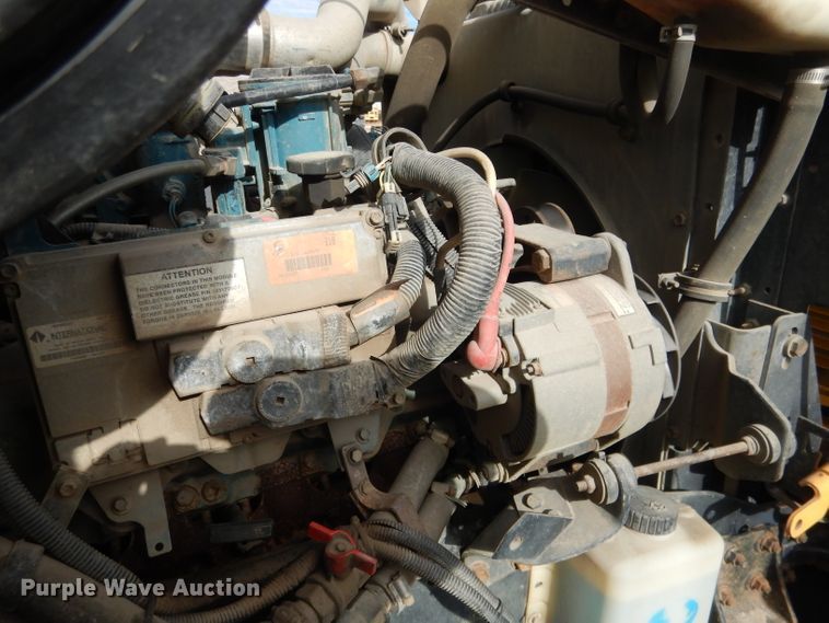 image for item DG5878 2001 Blue Bird 3800 school bus