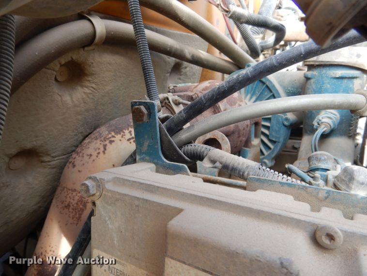 image for item DG5878 2001 Blue Bird 3800 school bus