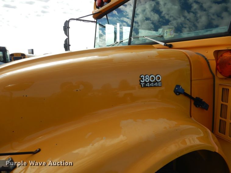 image for item DG5878 2001 Blue Bird 3800 school bus