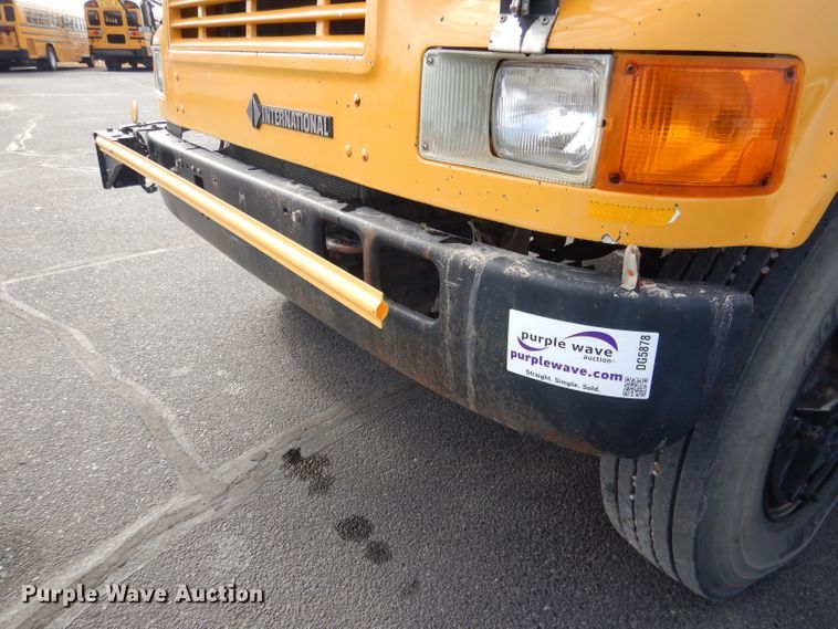 image for item DG5878 2001 Blue Bird 3800 school bus