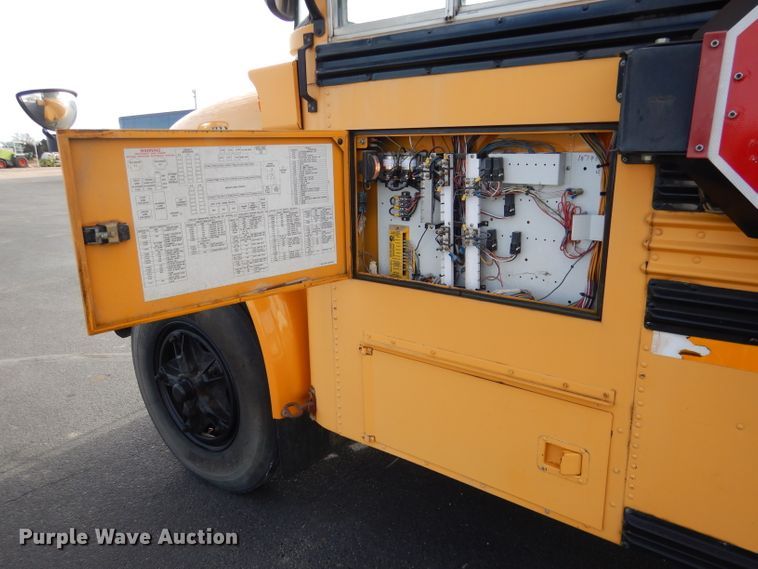 image for item DG5878 2001 Blue Bird 3800 school bus