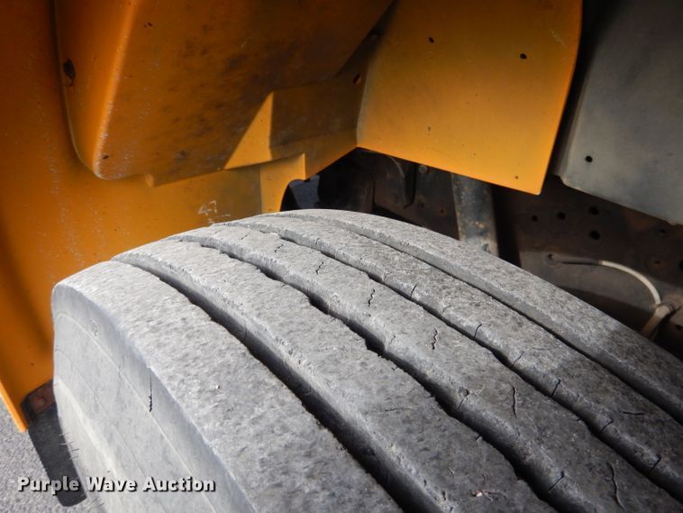 image for item DG5878 2001 Blue Bird 3800 school bus