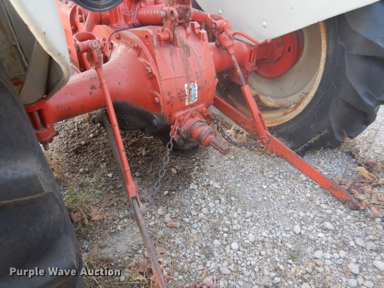 image for item DG5880 Ford tractor