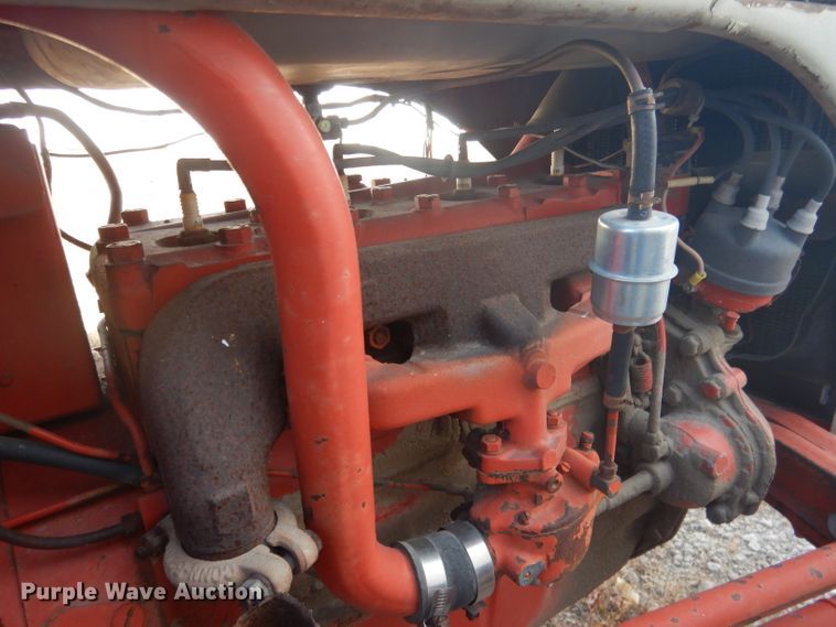 image for item DG5880 Ford tractor