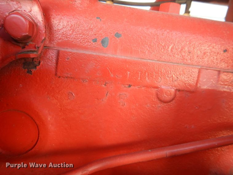 image for item DG5880 Ford tractor