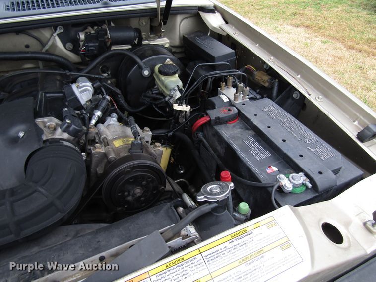 image for item DG6666 2000 Ford Explorer SUV