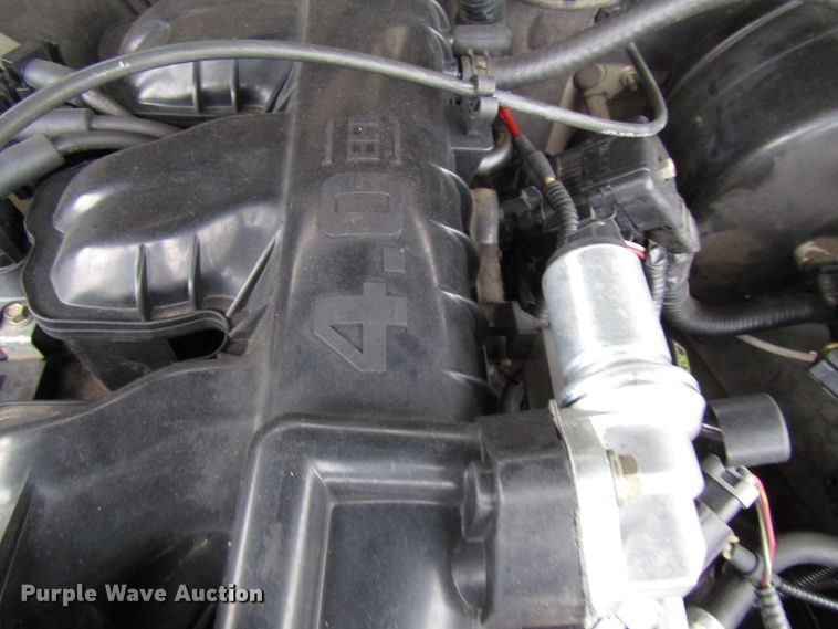 image for item DG6666 2000 Ford Explorer SUV