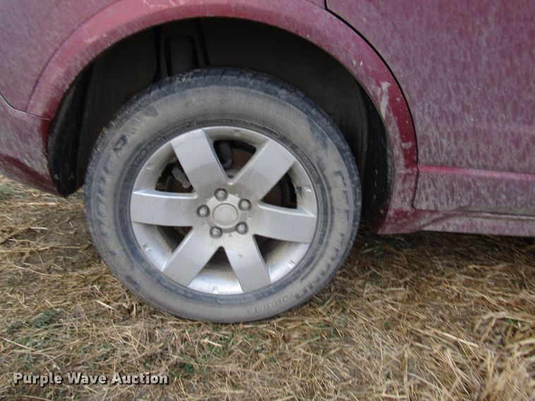 image for item DG6743 2008 Saturn Vue SUV