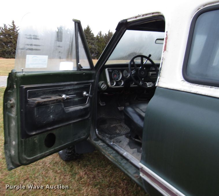 image for item DG6744 1972 GMC Jimmy SUV