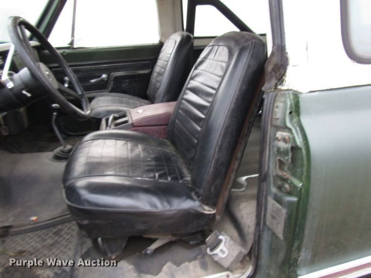 image for item DG6744 1972 GMC Jimmy SUV