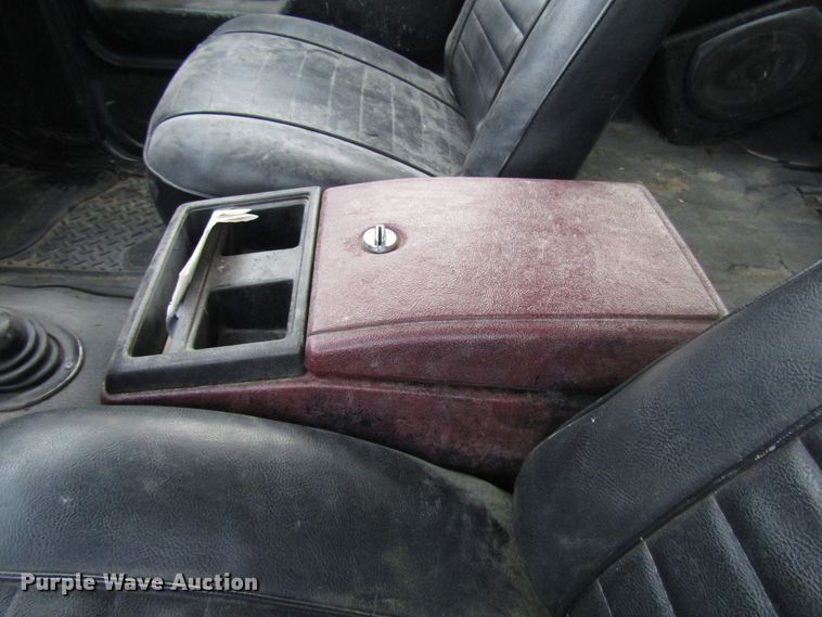 image for item DG6744 1972 GMC Jimmy SUV