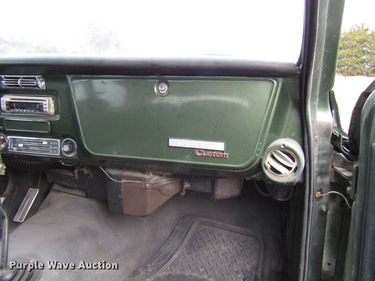 image for item DG6744 1972 GMC Jimmy SUV