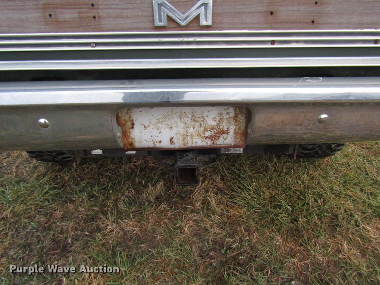 image for item DG6744 1972 GMC Jimmy SUV