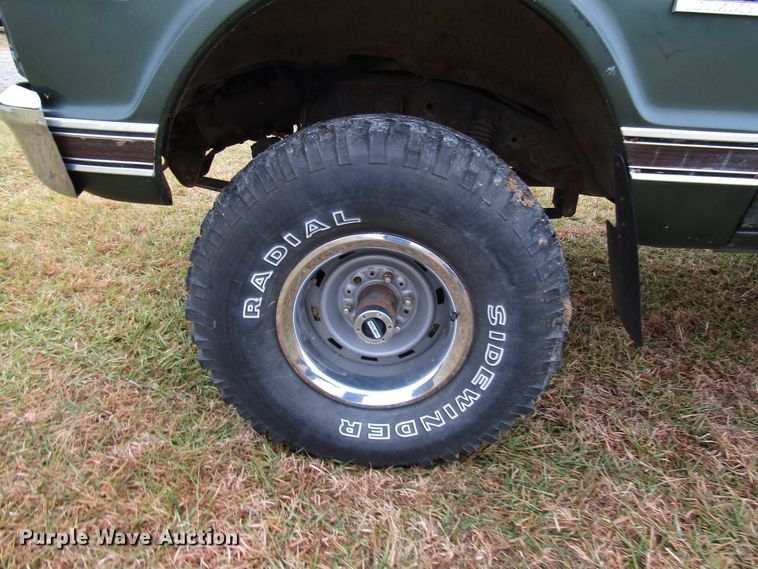 image for item DG6744 1972 GMC Jimmy SUV