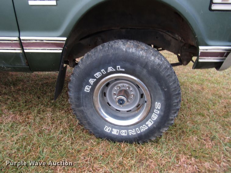 image for item DG6744 1972 GMC Jimmy SUV