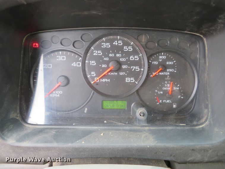 image for item DH1624 2006 Ford LCF flatbed truck