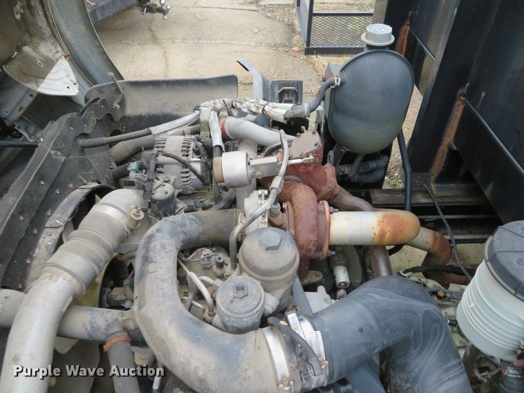 image for item DH1624 2006 Ford LCF flatbed truck