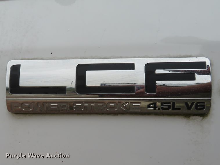 image for item DH1624 2006 Ford LCF flatbed truck