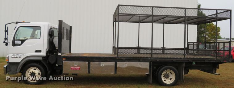 image for item DH1627 2009 Ford LCF flatbed truck