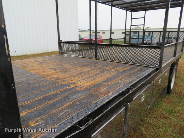 image for item DH1627 2009 Ford LCF flatbed truck