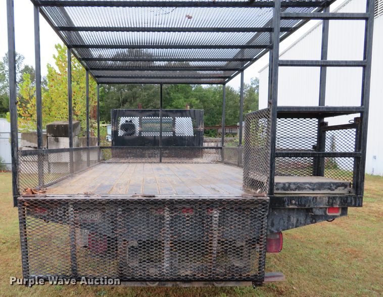 image for item DH1627 2009 Ford LCF flatbed truck