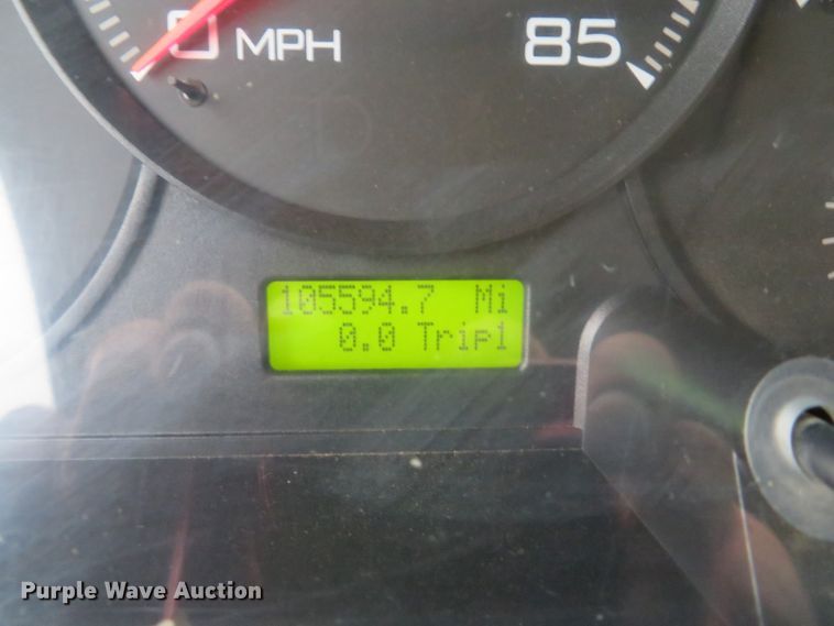 image for item DH1627 2009 Ford LCF flatbed truck