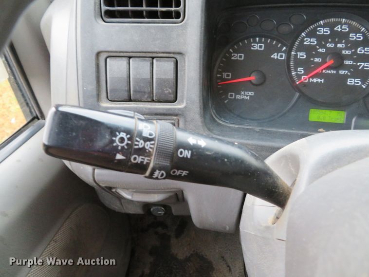 image for item DH1627 2009 Ford LCF flatbed truck