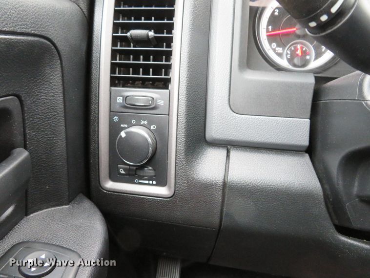 image for item DH1663 2014 Dodge Ram 2500HD Crew Cab pickup truck