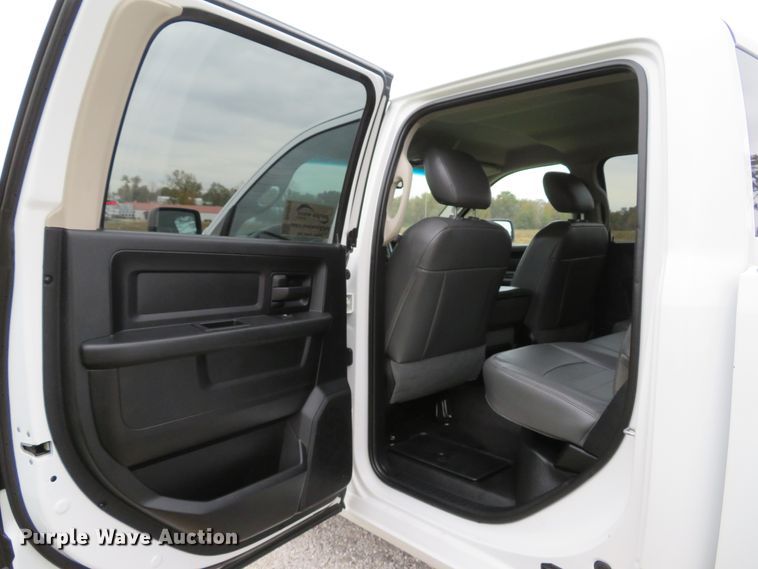 image for item DH1663 2014 Dodge Ram 2500HD Crew Cab pickup truck