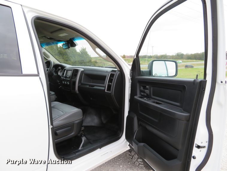 image for item DH1663 2014 Dodge Ram 2500HD Crew Cab pickup truck