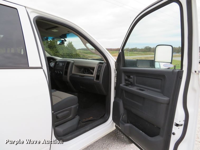 image for item DH1667 2012 Dodge Ram 2500HD Crew Cab pickup truck