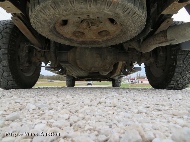image for item DH1668 2011 Chevrolet Silverado 2500HD Ext. Cab pickup truck