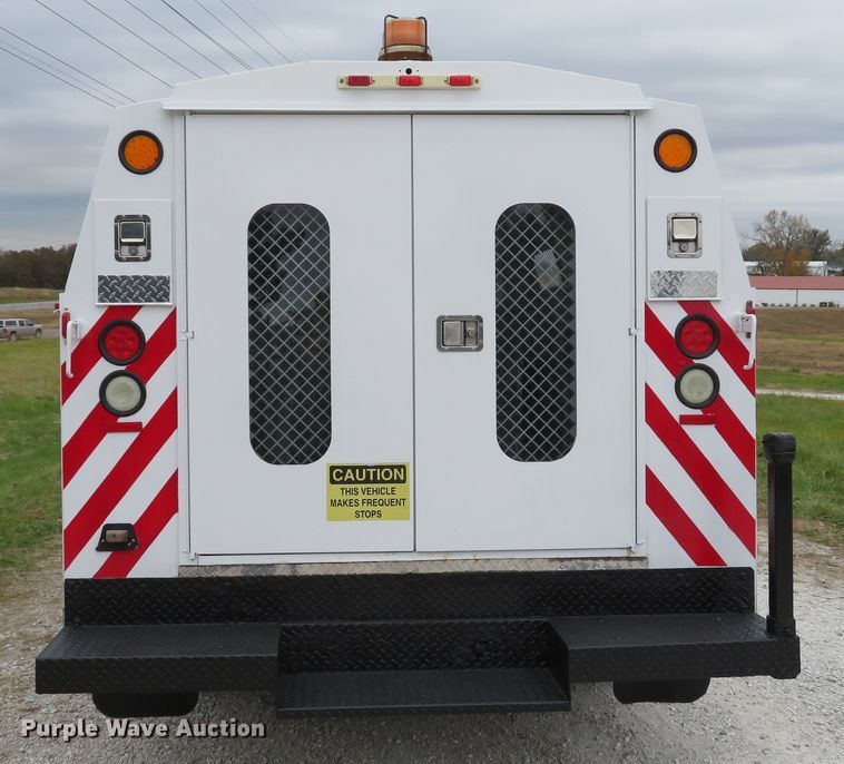 image for item DH1669 2006 Ford E350 Super Duty utility van