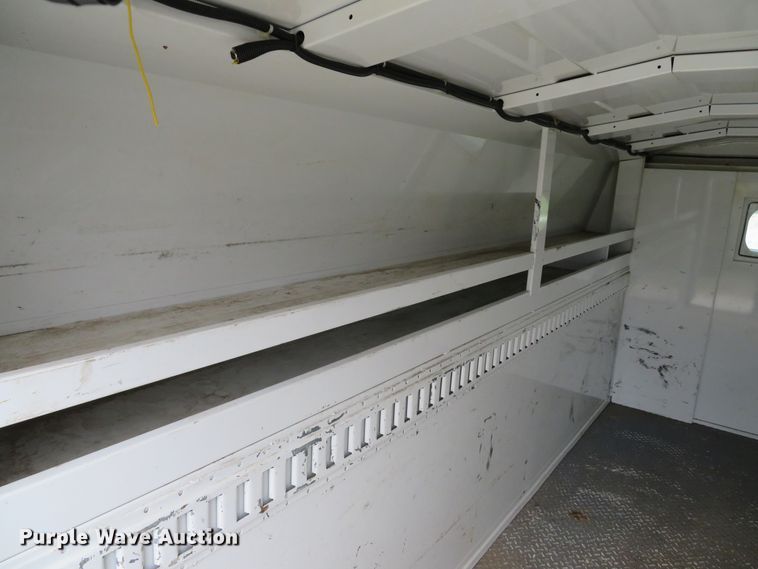 image for item DH1669 2006 Ford E350 Super Duty utility van